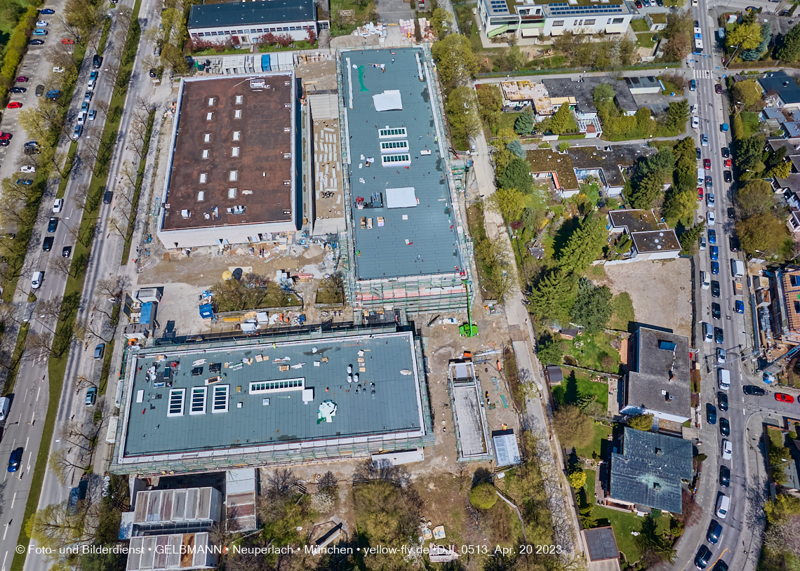 21.04.2023 - Luftbilder von der Baustelle Grundschule am Karl-Marx-Ring in Neuperlach